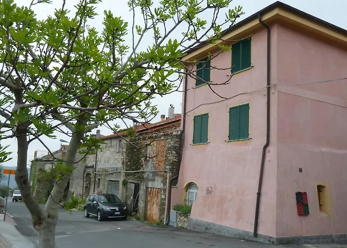 Vacanze Ca Di Tumai * Molino Nuovo (Savona)